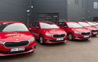 Škoda auto dīleris "VERTE AUTO" piegādā 13 automašīnas GPU "Nākotne"